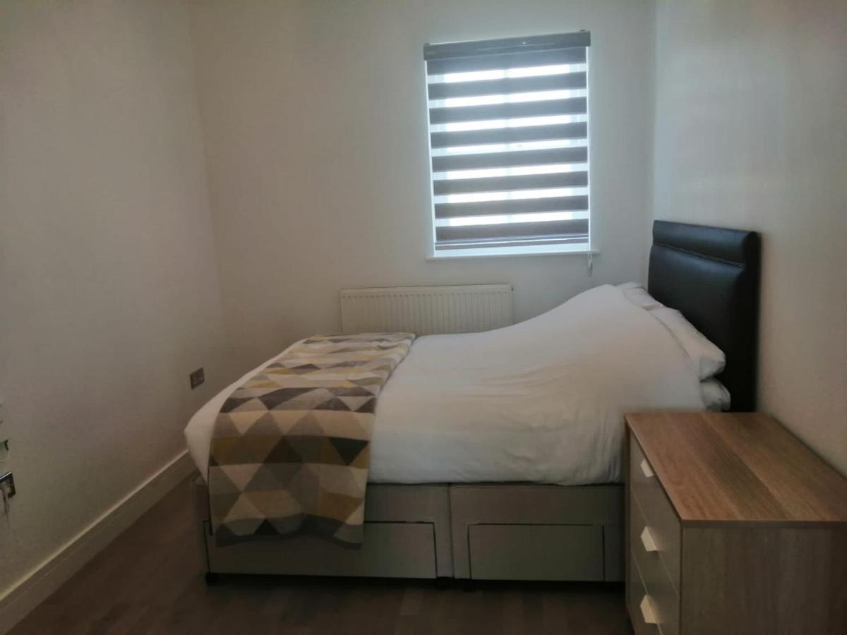 Apartment No 8 - Stay In Style In The Heart Of The Cathedral City. 트루로 외부 사진