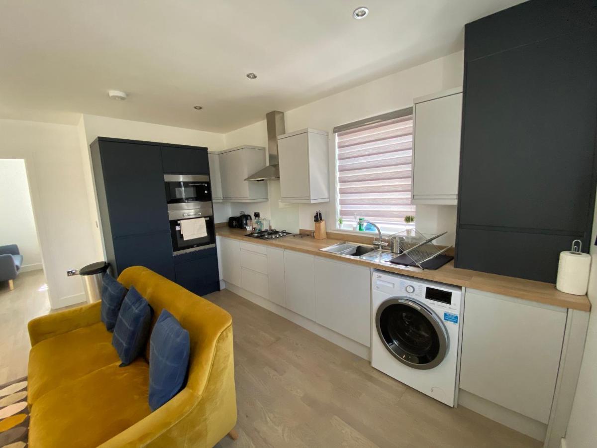 Apartment No 8 - Stay In Style In The Heart Of The Cathedral City. 트루로 외부 사진