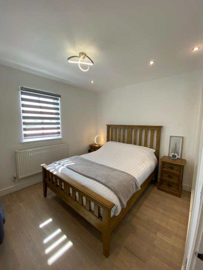 Apartment No 8 - Stay In Style In The Heart Of The Cathedral City. 트루로 외부 사진